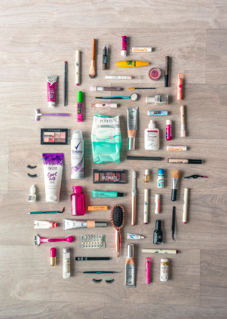Trendy cosmetics for a flawless look Can’t-skip.